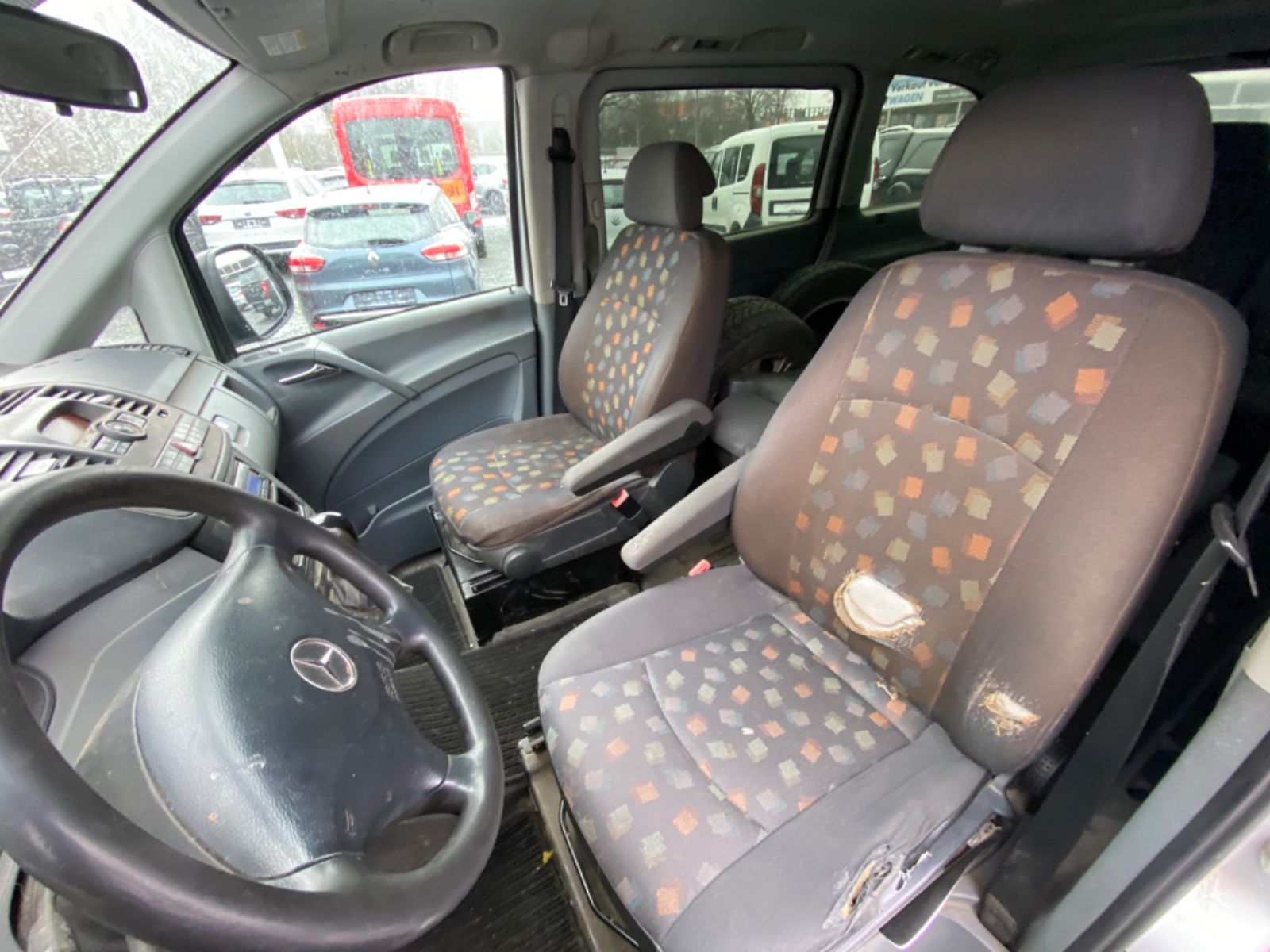 Fahrzeugabbildung Mercedes-Benz Vito Kombi 120 CDI  7-Sitzer *Kundenauftrag*