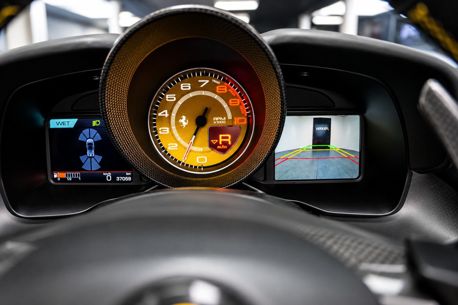 Fahrzeugabbildung Ferrari F8 Spider Giallo Modena *Lift*Carbon*Kamera*