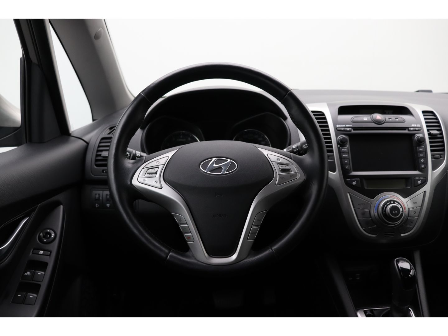 Fahrzeugabbildung Hyundai ix20 Klimaauto SHZ Tempomat Kamera Navi