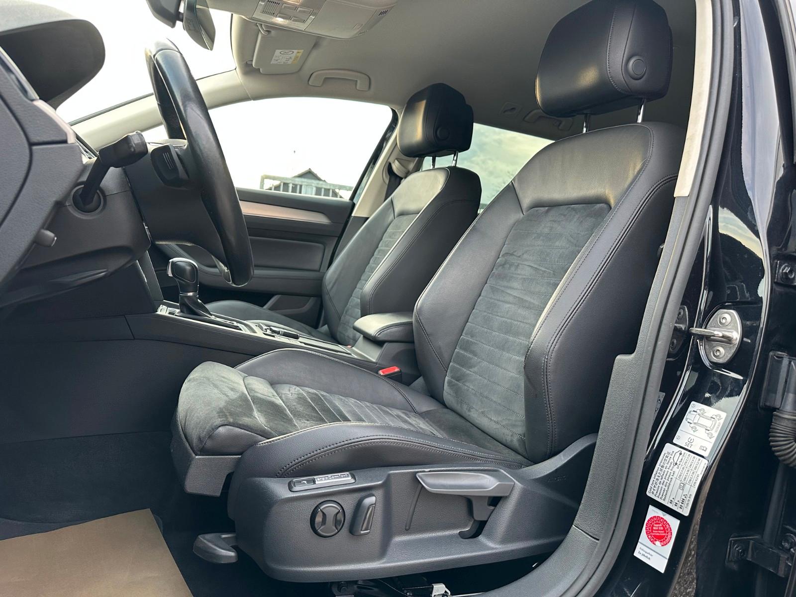 Volkswagen Passat Variant Highline / Massage/Matrix-LED/ACC