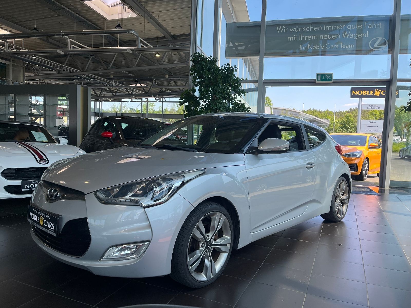 Fahrzeugabbildung Hyundai Veloster blue Premium NAV SHZ ALU