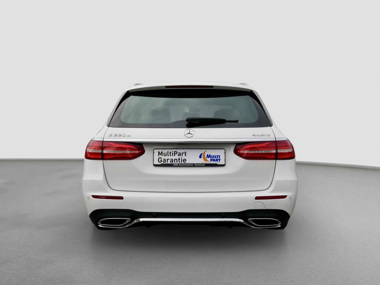 Mercedes-Benz E 220d  AMG Line 4Matic+AHK+LED+S-HEFT