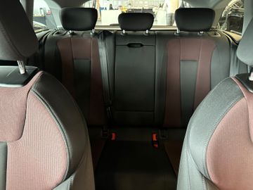 Audi A4 Avant *3-Zonen*ACC*Navi*1-Hand*LED*Spurhalte*