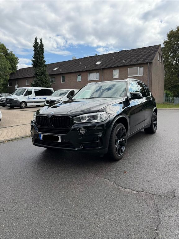 Image of BMW X5
