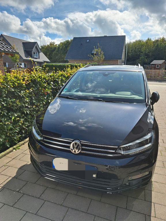 Image of Volkswagen Touran
