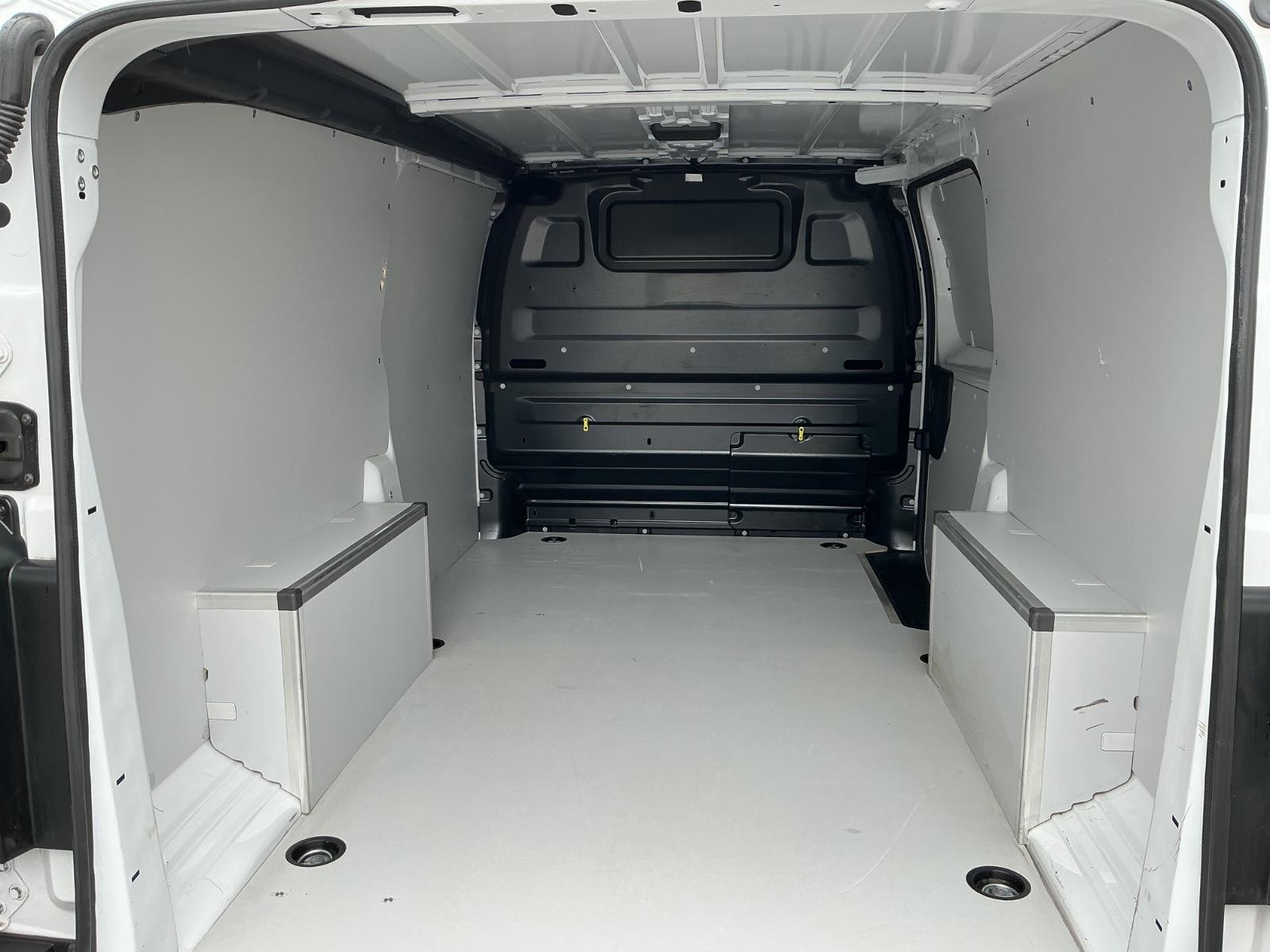 Peugeot Expert Kasten Lang