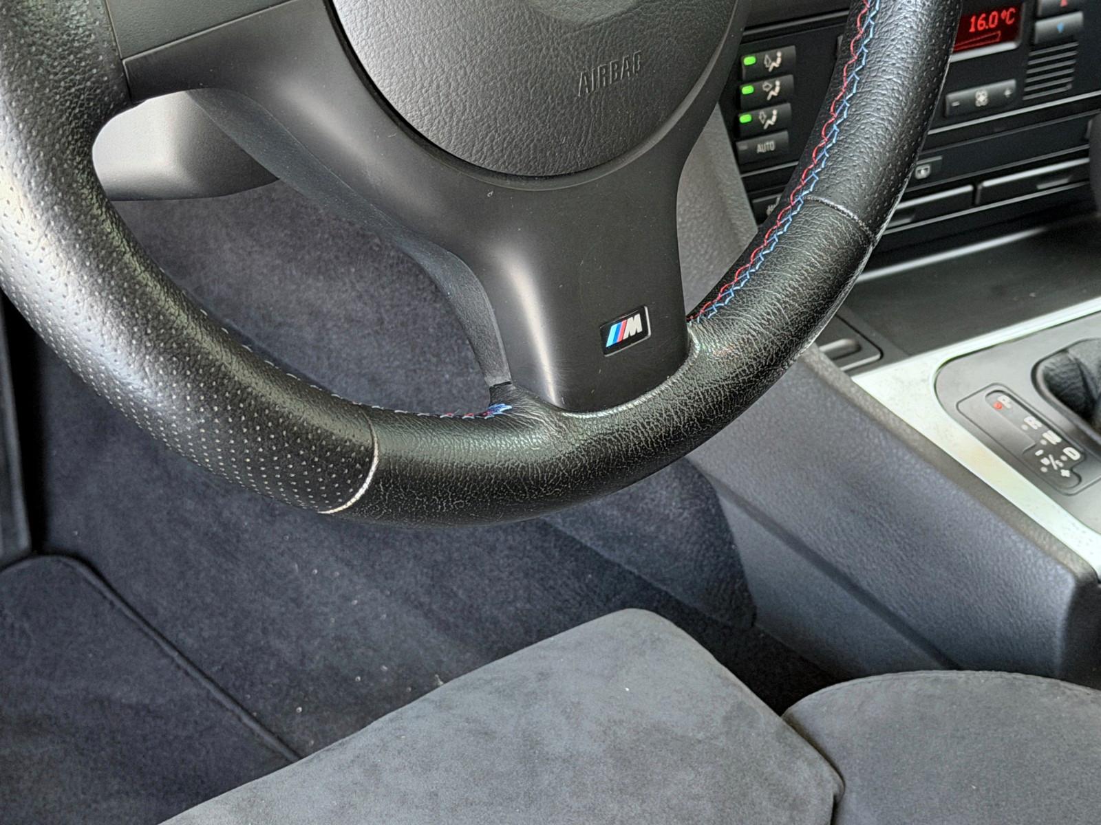 BMW 520i 170ch BVA Pack M d'origine Shadow-Line GSD Sièges Alcantara