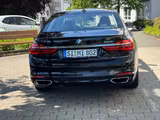 BMW 750i x Drive traumhafte Ausstattung  - BMW 750: I
