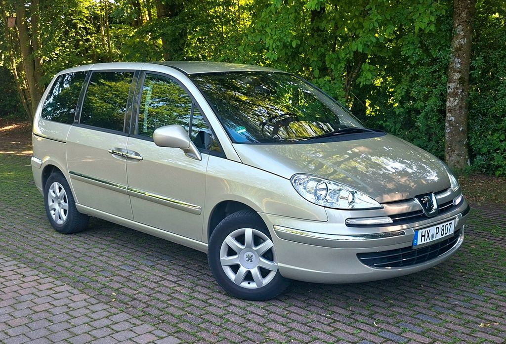 Peugeot 807