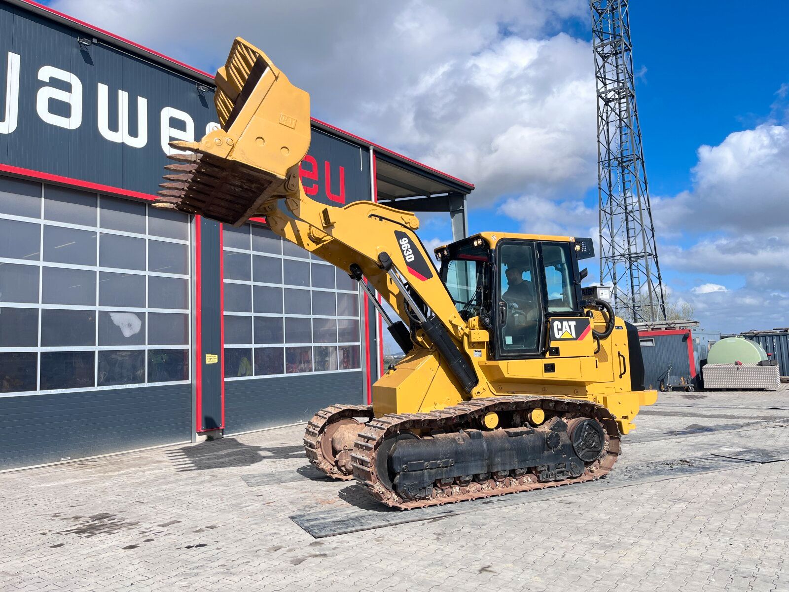Fahrzeugabbildung CAT 963D Laderaupe / Schutz Belüftung
