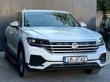 Volkswagen Touareg 3.0 V6 TDI 4MOTION #ACC #ParkAssist #AHK - VW Touareg Gebrauchtwagen in Stuttgart