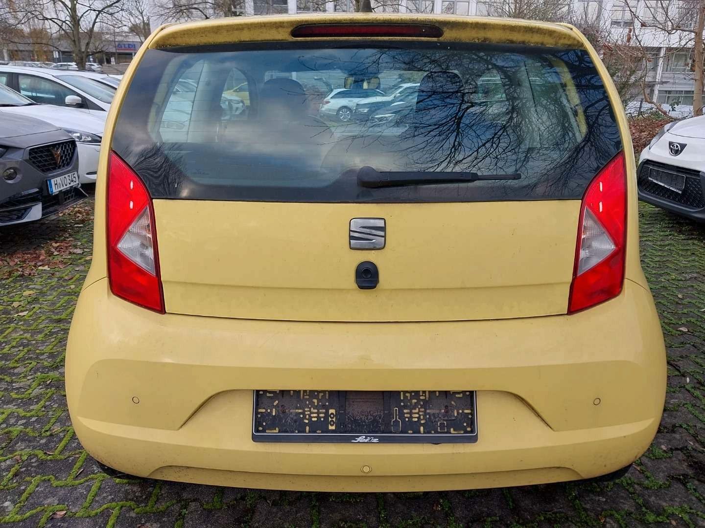 Fahrzeugabbildung SEAT Mii Style KLIMA SITZH GRA PDC TELVOR 8-FACH 1.H