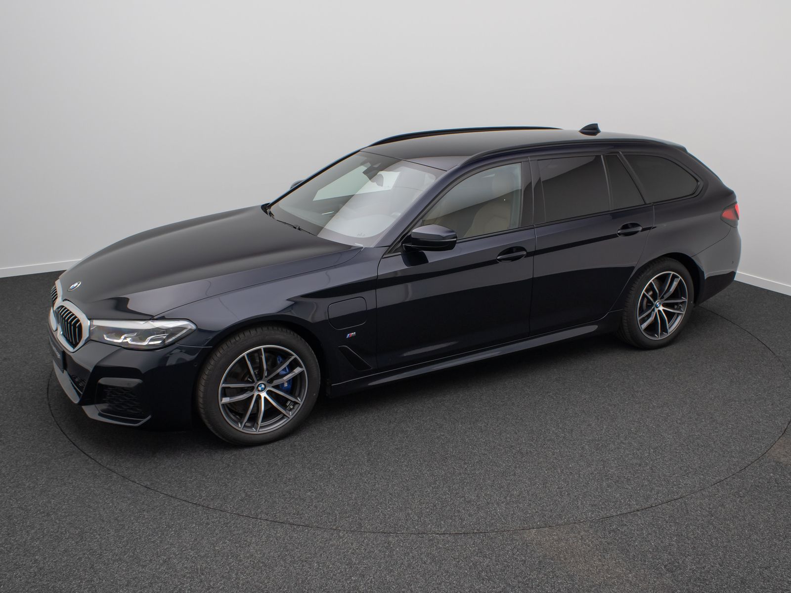 Fahrzeugabbildung BMW 530e xD M Sport DAB Kamera Alarm 4*Klima Leder