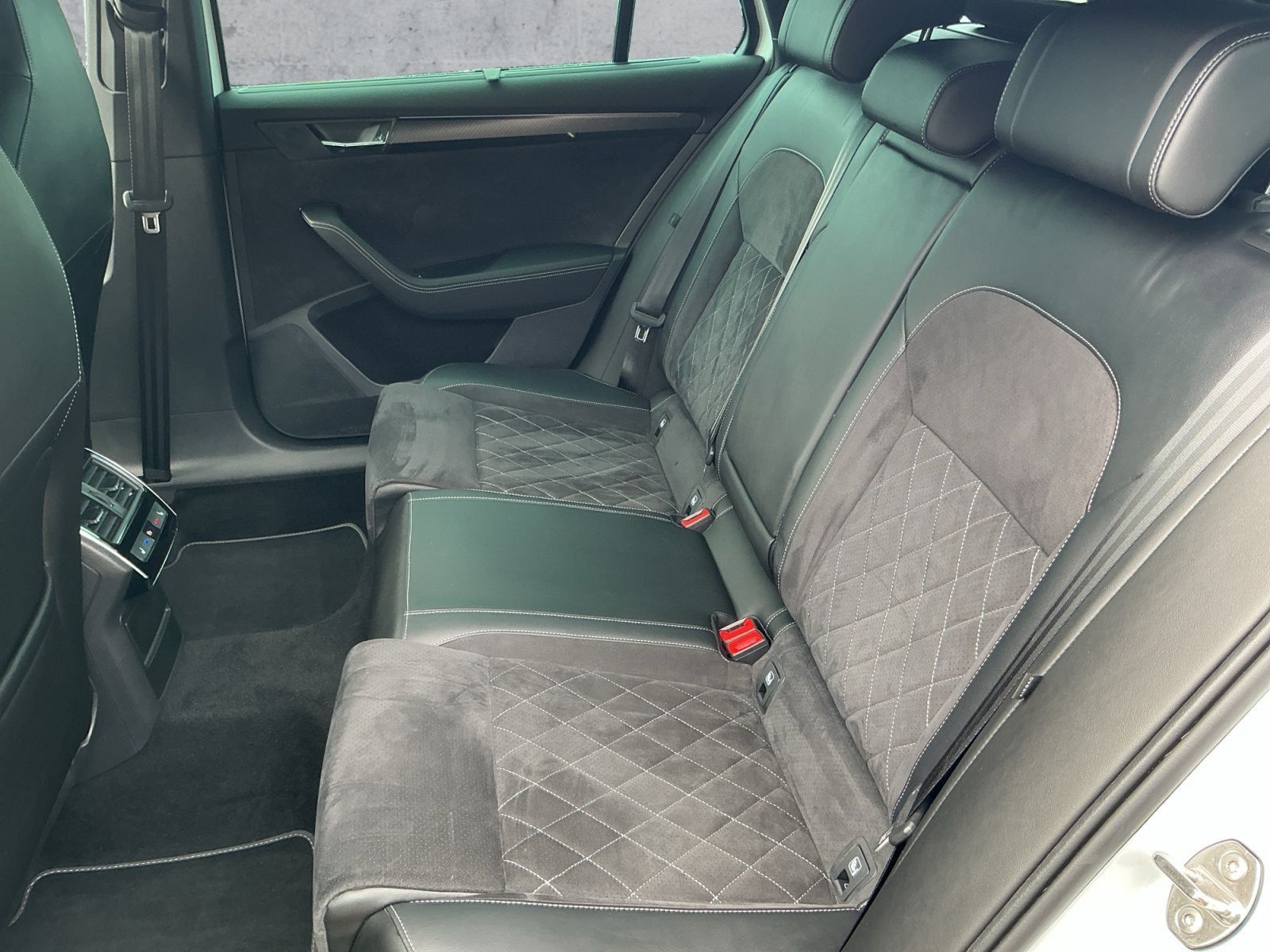 Skoda Superb - Bild 16
