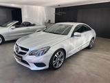 Mercedes-Benz E 200 CGI Coupe*Totwinkel*Tempomat*Spurhalte* - Mercedes-Benz E 200: Sportwagen