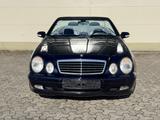 Mercedes-Benz CLK 230 KOMPRESSOR AVANTGARDE - Mercedes-Benz CLK 230 aus 2001