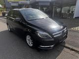 Mercedes-Benz B 180 - gebrauchte Mercedes-Benz B 180 aus dem Jahr 2014