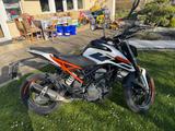 KTM Duke 125  - KTM 125