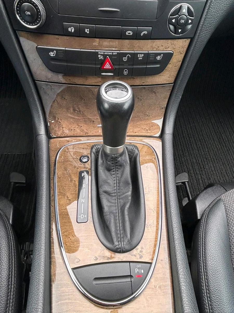 Mercedes-Benz E220 2007 — photo 15