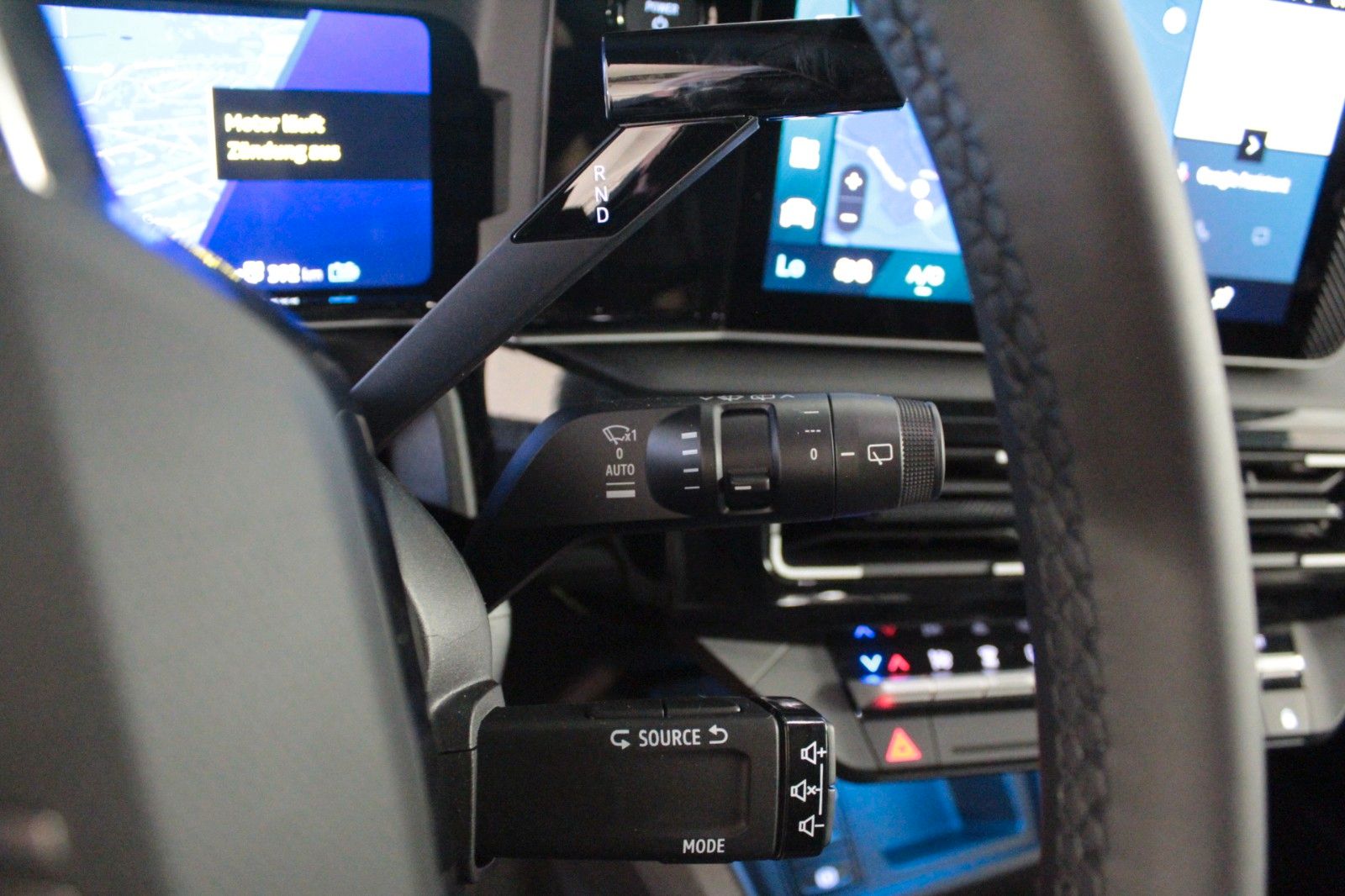 Fahrzeugabbildung Renault R 4 E-Tech 150 Comfort Range Iconic *Vollausst.*