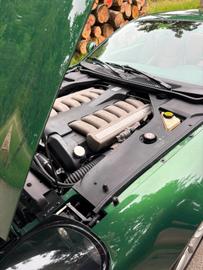 2000 Aston Martin DB7 照片 8