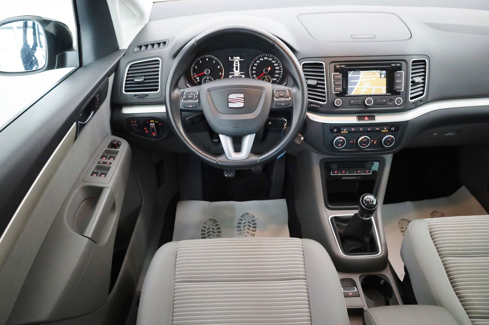 Fahrzeugabbildung SEAT Alhambra Style,Navi,Kamera,Panorama,DAB ,SH, +WR