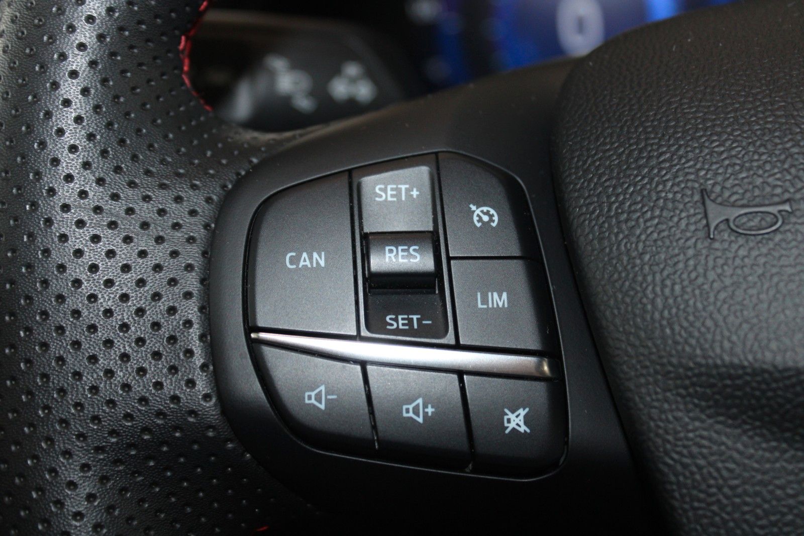Fahrzeugabbildung Ford Puma MHEV ST-Line LED NAVI WINTER PAKET