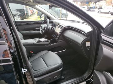 Fahrzeugabbildung Hyundai Tucson 1.6 T-GDI Plug-in Hybrid 4WD Prime PANO