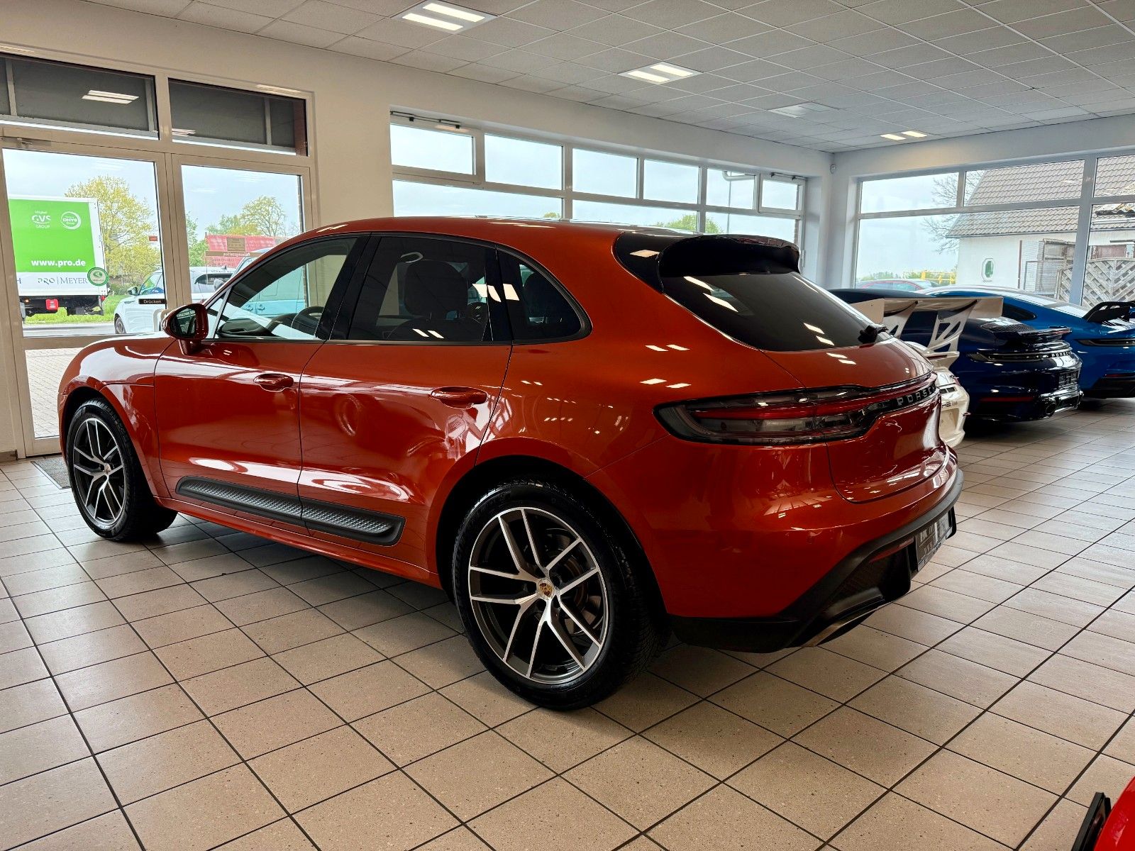 Fahrzeugabbildung Porsche Macan Luftfederung/Panorama/Keyless/21Zoll/BOSE