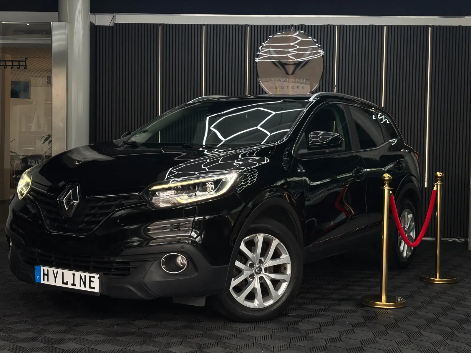 Renault KADJAR TOTWINKEL KEYLESS PDC LED SHZ USB NAVI