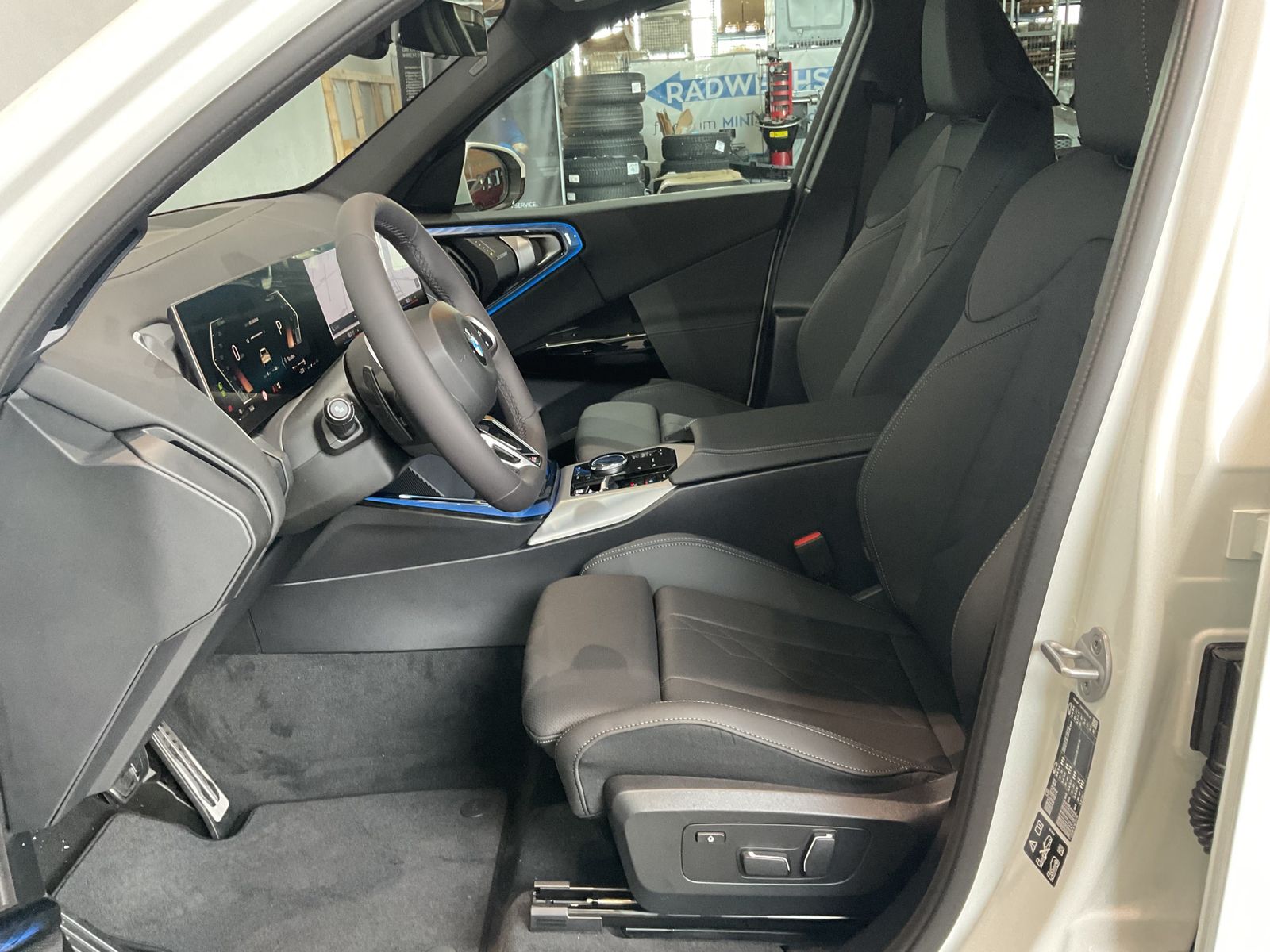Fahrzeugeinzelansicht 11 Fahrzeugabbildung BMW X3 20 xDrive |AHK |elektr. Sitzverst. |Komfortzu