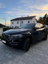 BMW X6 M50 M50d -Soft/Ahk/Headup/ACC/Komfort - BMW X6 M50 mit Anhängerkupplung
