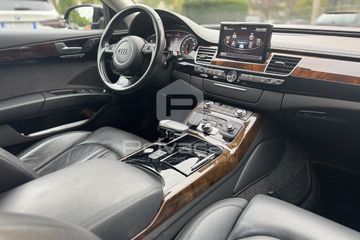 Audi A8 - 9
