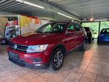 Volkswagen Tiguan Sound BMT/Start-Stopp 4Motion*Automatik* - Volkswagen: 4motion