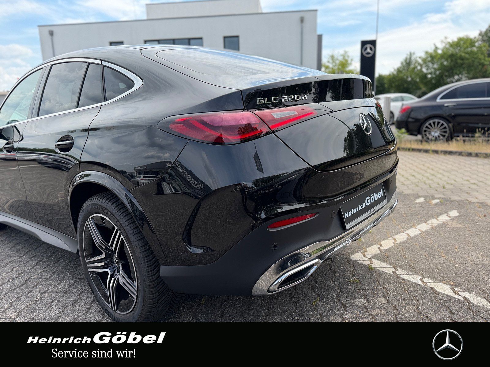 Fahrzeugabbildung Mercedes-Benz GLC 220 d Edition AMG Line, AHK