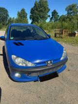 Peugeot 206 1.4 Benziner - Peugeot 2008: 4.2