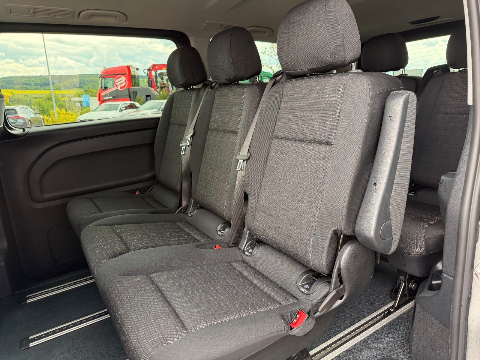 Fahrzeugabbildung Mercedes-Benz Vito 116 CDI Tourer 4x4 AHK2,5to 2xKlima