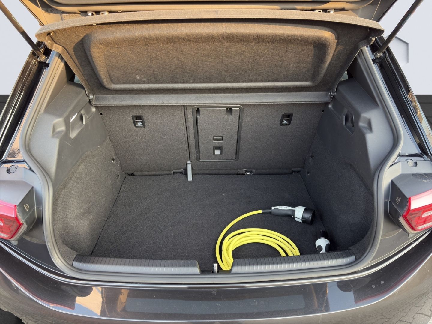 ID.3 Pro 107kW MatrixLED GJR ACC Rückfahrkamera 