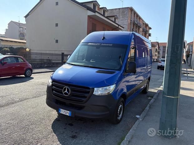 Mercedes Mercedes-Benz MERCEDES-BENZ Sprinter F39/33 311 CD