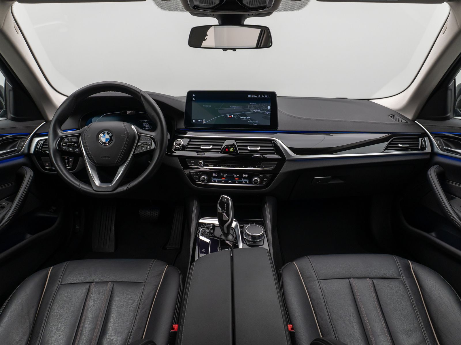 Fahrzeugabbildung BMW 530d LuxuryLine Kamera Laser HUD DAB ACC Komfort