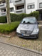 Mercedes-Benz A 160 BlueEFFICIENCY - - Mercedes-Benz A 160 Gebrauchtwagen in Stuttgart