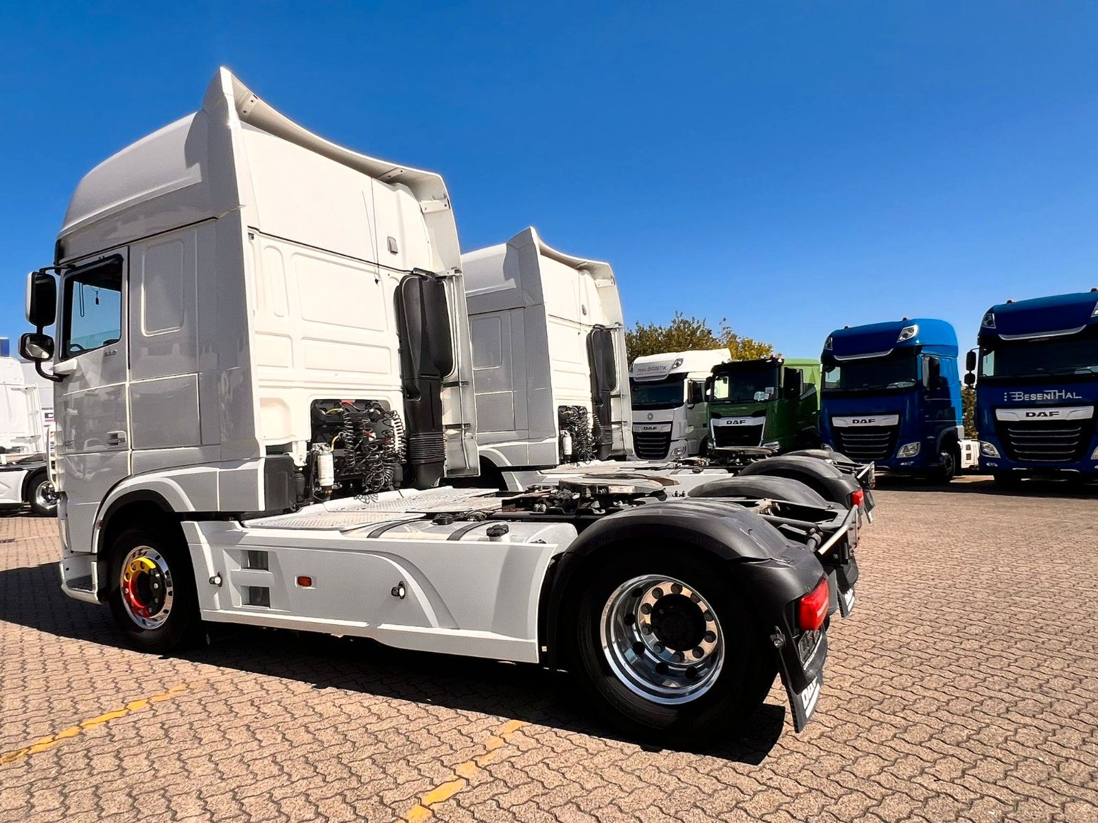 Fahrzeugabbildung DAF XF 530 FT, SSC,Kipp/Schubbodenhydr.