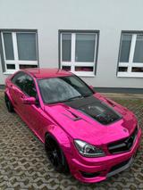 Mercedes-Benz C 63 AMG AMG  - rote Mercedes-Benz C 63 AMG