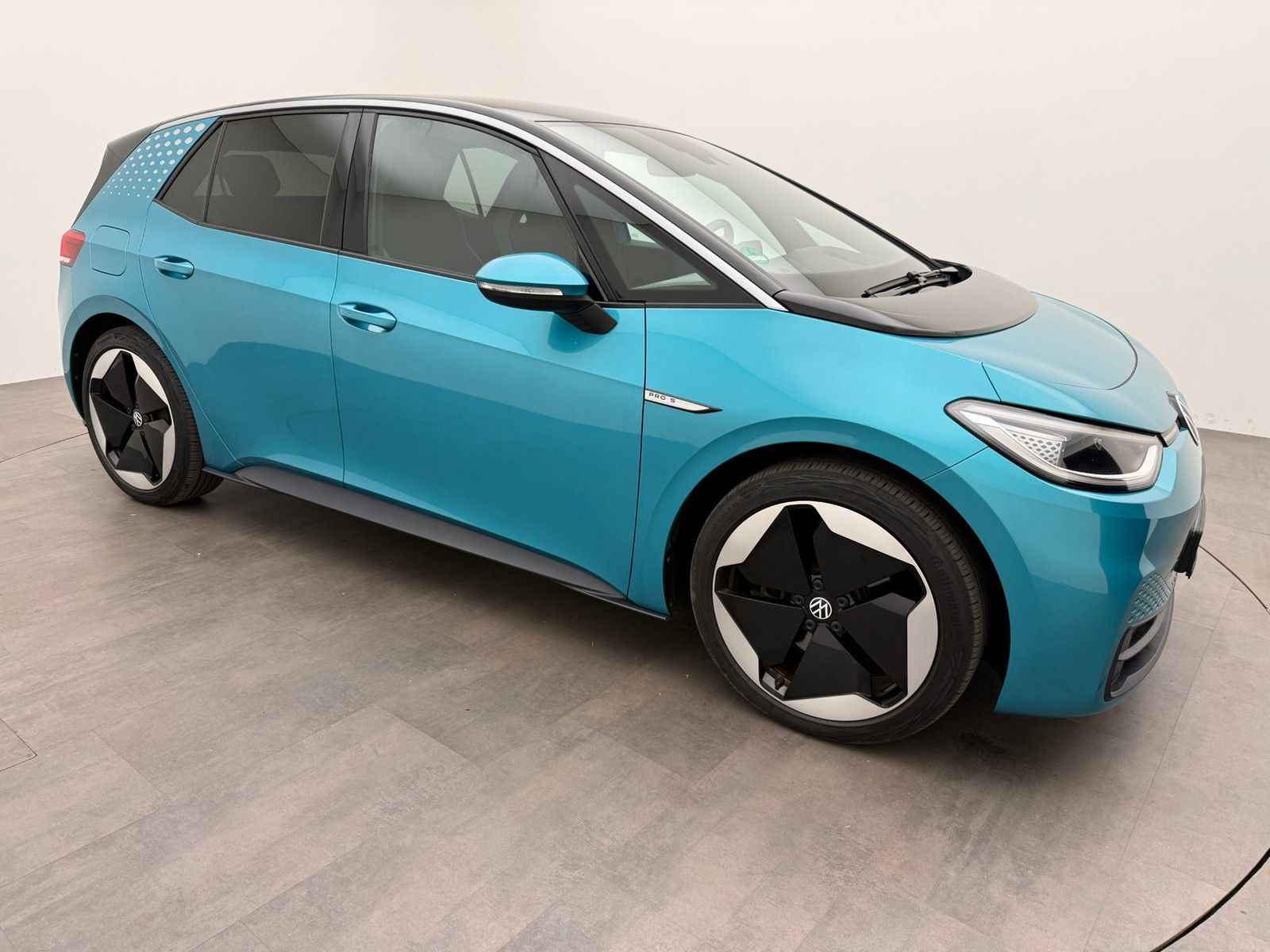 Volkswagen ID.3 Pro S 204PS 77kWh Tour IntExt20WärmepHeadUp imagem 2