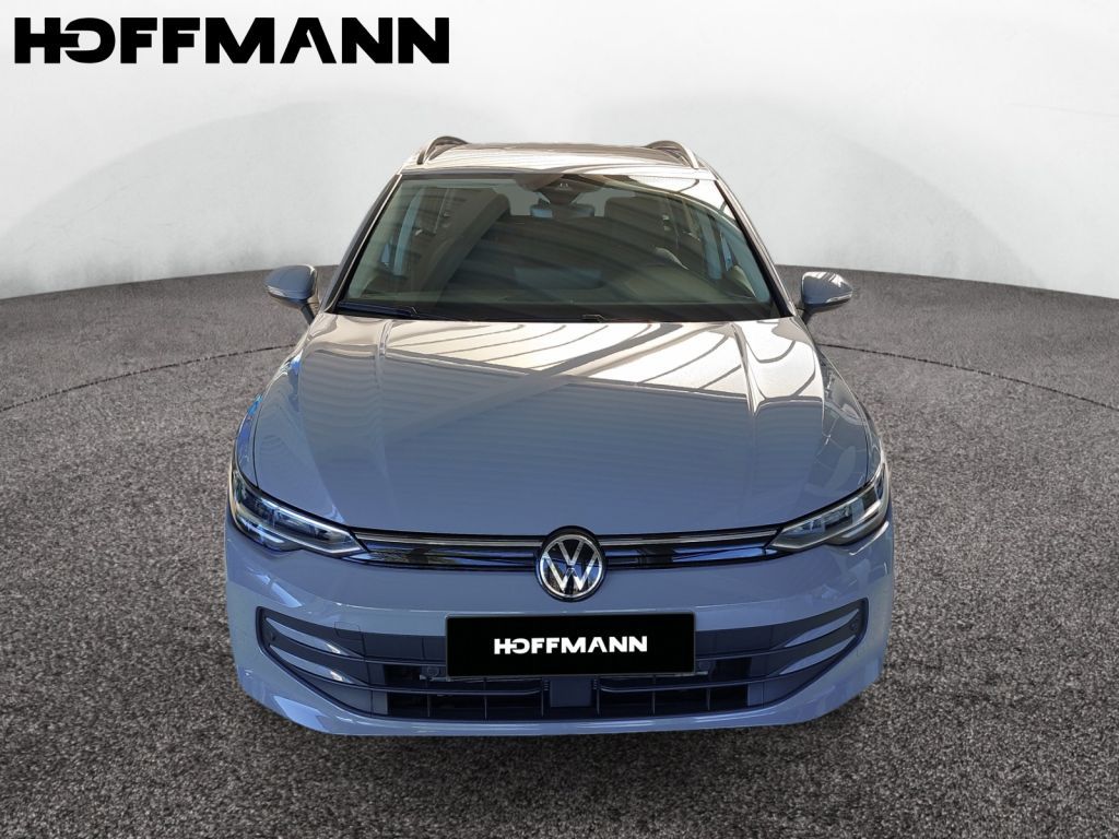 Fahrzeugabbildung Volkswagen Golf Variant 1.5 TSI Life AHZV LED