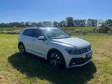 Volkswagen Tiguan 2.0 TDI 176kW DSG 4MOTION Highline - Volkswagen Tiguan mit Diesel-Antrieb: Vollleder, Beheizbares Lenkrad, Automatik
