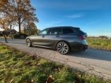 BMW 320d Touring Automatik Head-Up/Laser/Navi/Klima - BMW 320 von privat