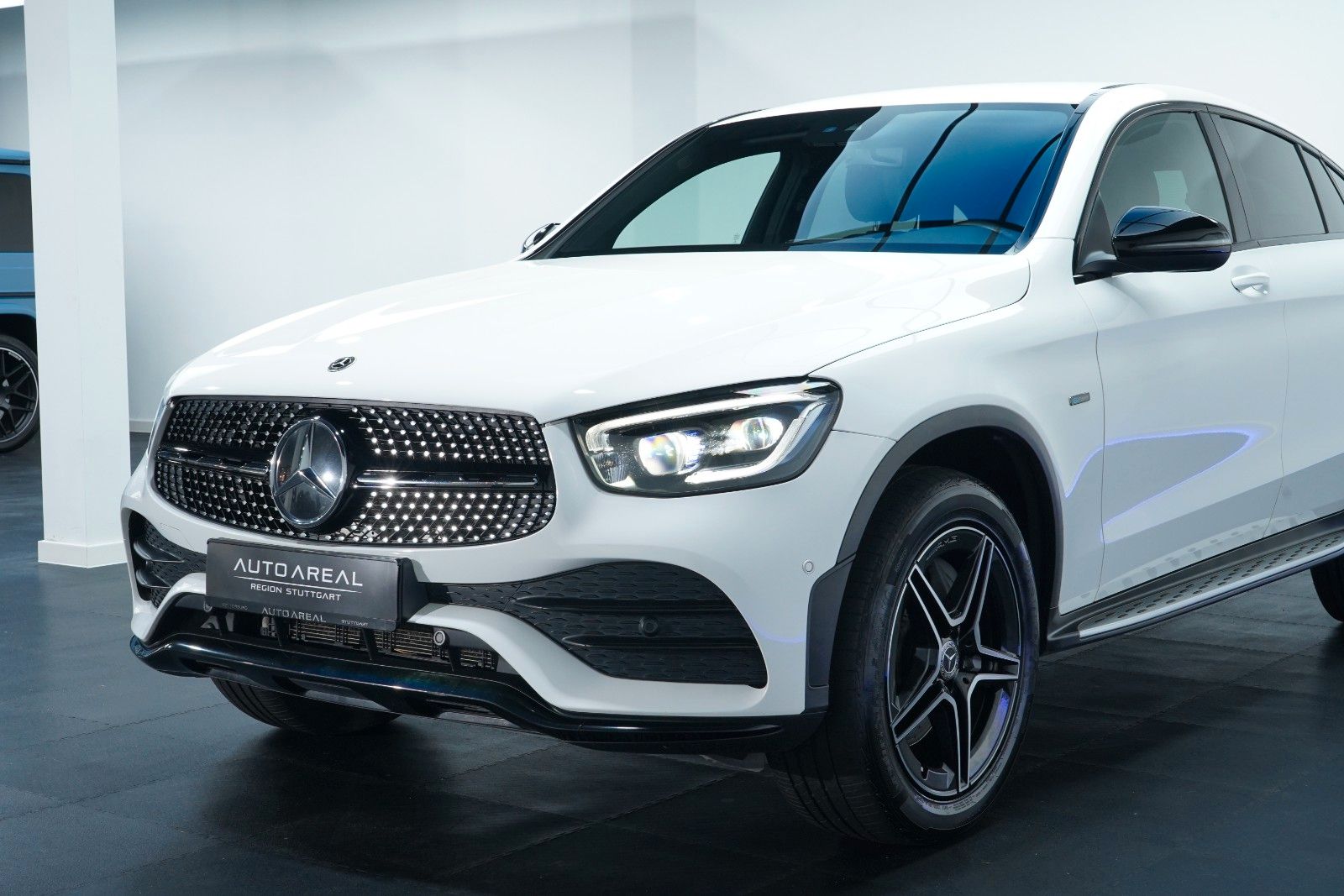 Mercedes-Benz GLC 300 de 4M Coupé 3xAMG/MBEAM/9G/MEMORY/SOUND foto 3