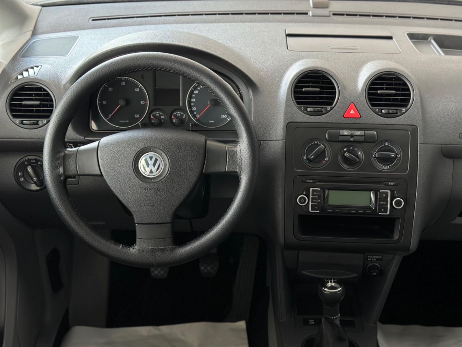 Volkswagen Caddy Maxi Life TDI Behindertengerecht-Rampe