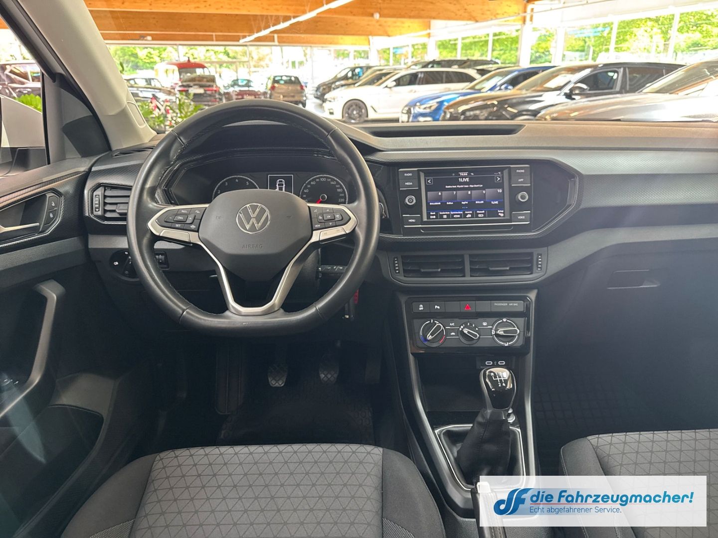 Fahrzeugabbildung Volkswagen T-Cross Life 1.0 TSI EU6d Musikstreaming DAB Tot